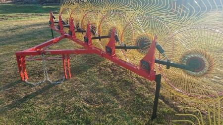 6 Wheel Rake